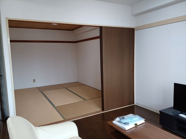 セオコート明石Ⅱ号棟の和室|落ち着いた雰囲気の和室付きです