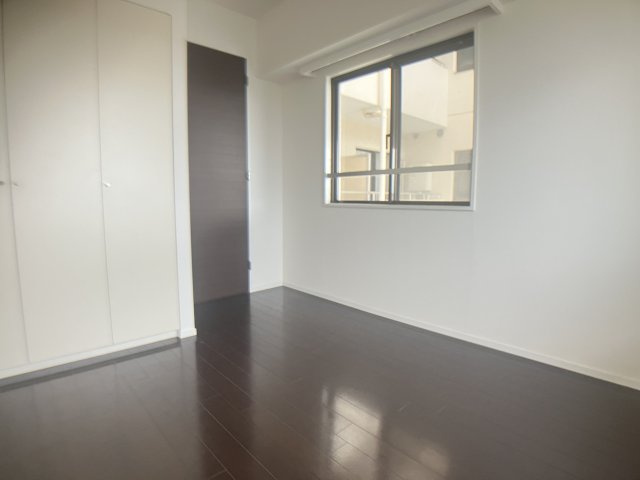 テラス本八幡の居間・リビング