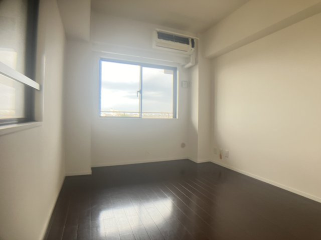 テラス本八幡の居間・リビング