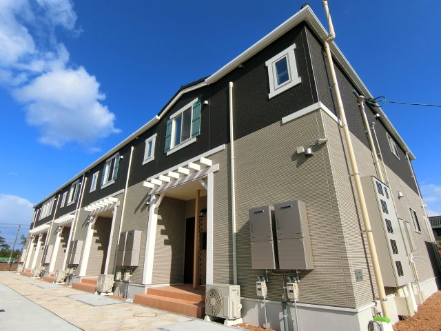 ヴィラ　プレジールⅣ