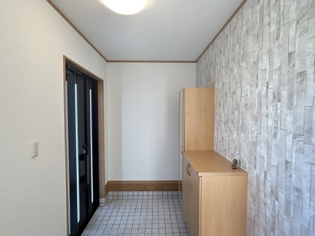 阿南市羽ノ浦町宮倉南浦中古戸建ての玄関