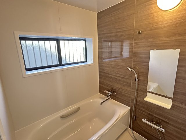 阿南市羽ノ浦町宮倉南浦中古戸建ての浴室