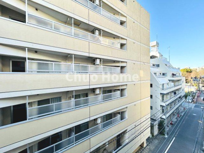 【エントランス】 | ジョイフル門前仲町第１ | 【エントランス】マンションのエントランスは、その物件の印象を決める、顔とも言える場所です。毎日通る場所ですからきれいなのが一番です。エントランス内はオートロックですので暮らしの安全も確保されています。