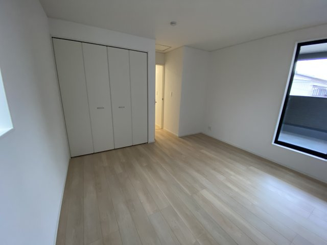1/13価格変更♪【佐糠町第8／5号棟】　新築建売住宅　◇◆＼期間限定キャンペーン開催♪／◇◆の洋室|■□■居室の写真です■□■　
寝室にも、子供部屋にも、趣味のお部屋にもお使いいただけます♪