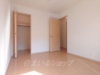 シャン・ド・フルールのその他