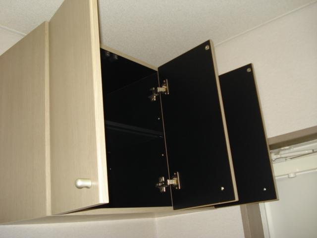 ＳＫファーストの玄関|吊戸棚