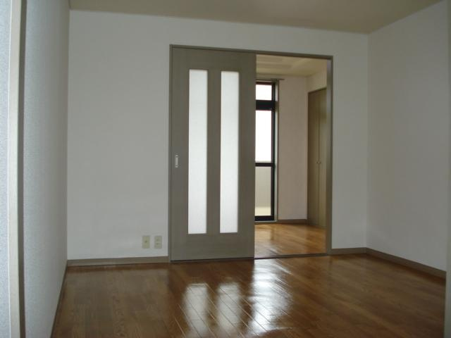 ＳＫファーストの内装|ダイニング