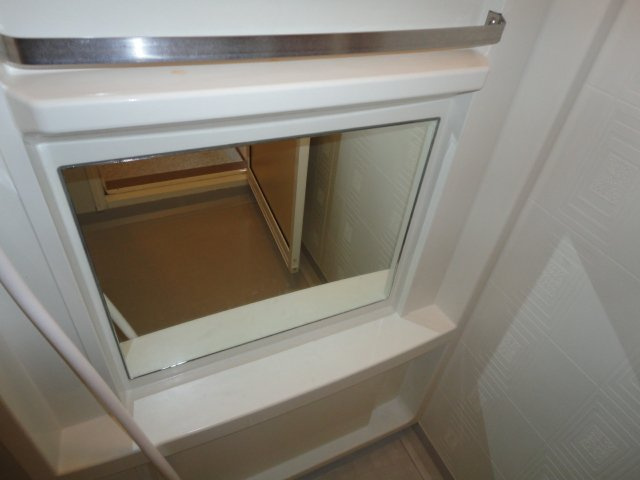 グレイスハイムの浴室|バス鏡