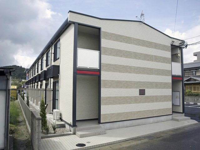 レオパレス小春