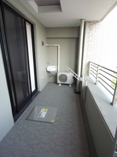 【バルコニー】