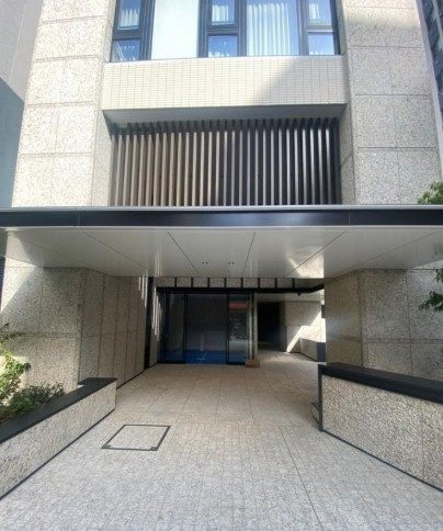 パークホームズ本郷三丁目のエントランス