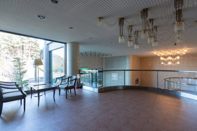 中古マンションのロビー