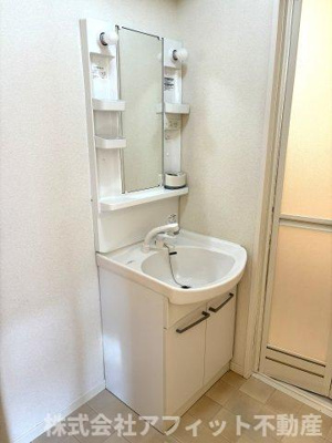 【洗面所】 | クレール藤 B棟 | 洗髪洗面化粧台