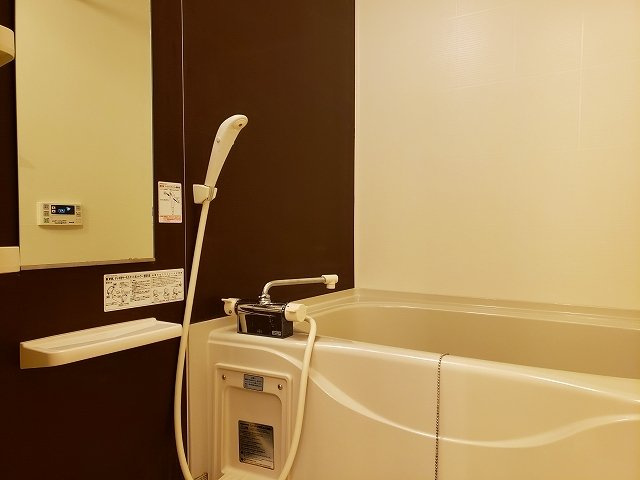 フォンテーヌ　（玉串町西）の浴室