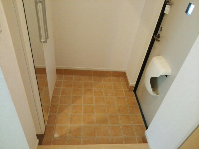 メゾン・ド・アルモニーの玄関