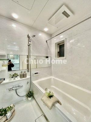 【浴室】 | サンクタス南葛西 | 【バスルーム】暖房換気乾燥機付きシステムバスルーム。暖房・冷風・換気・乾燥など、毎日を快適に過ごせるうれしい機能が揃っています。雨の日の洗濯物も安心です。