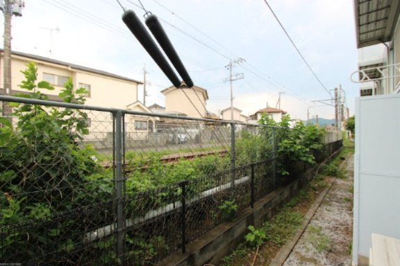 プチ・フルールのバルコニー|外側（103撮影）