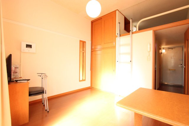 プチ・フルールの居間・リビング