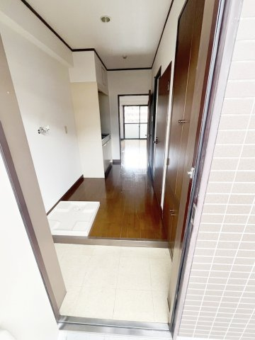 レジデンス京才の玄関