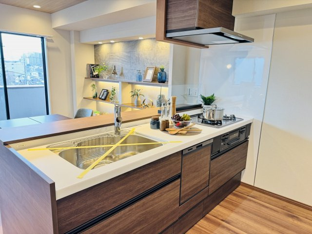 コーラル京王堀之内のキッチン|～新規交換済のシステムキッチン～