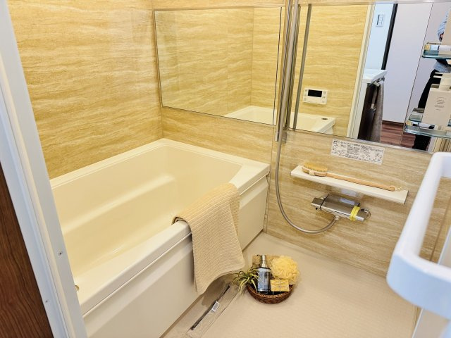 コーラル京王堀之内の浴室|～新規交換したキレイなバスルーム　気持ち良く湯船に浸かる事が出来ます～