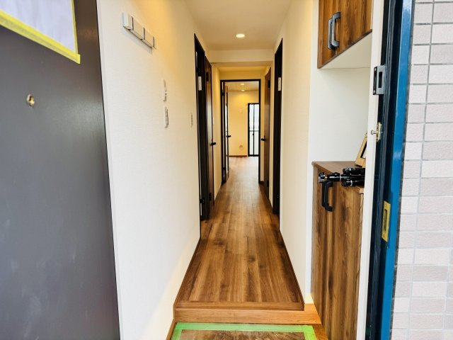 コーラル京王堀之内の玄関|～内装フルリノベ済住戸です～