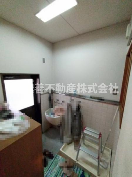 ６６０８２　岐阜市津島町中古戸建てのランドリースペース