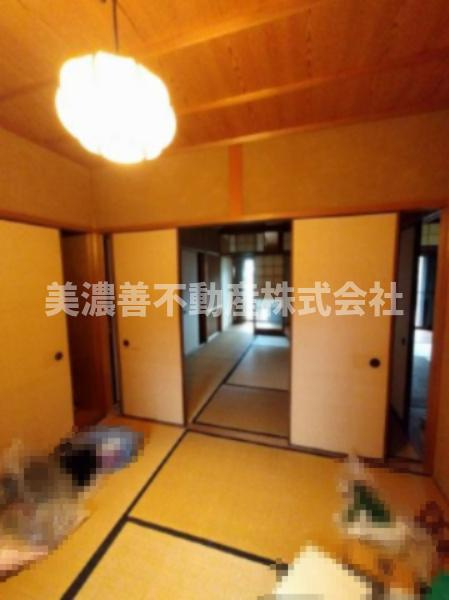 ６６０８２　岐阜市津島町中古戸建ての和室|1階東北　4.5帖