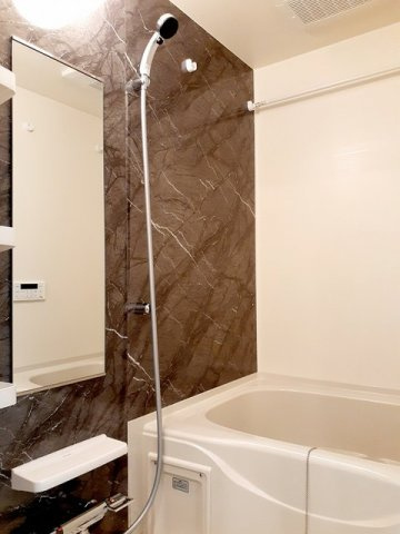 ウエストリバー　五番館の浴室