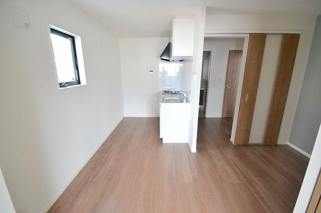 フォレスト草津南の居間・リビング