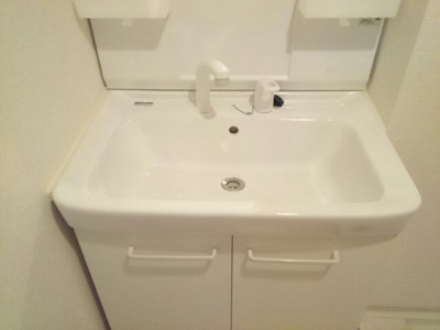 【洗面所】 | サニー・ヒル | コンパクトで使いやすい洗面所