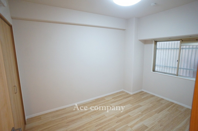 【寝室】 | シャトー第3八戸の里 | 【洋室6帖】