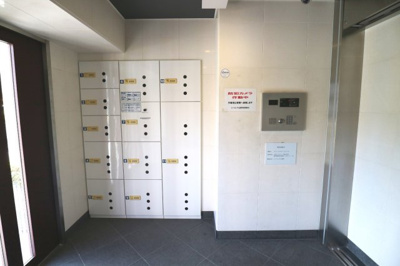 【エントランス】 | ル・リオン牛込柳町