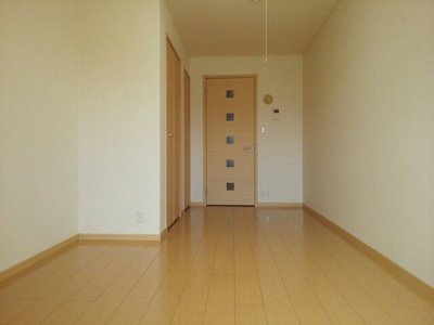 【内装】 | ソレイユ・道 | 内装は落ち着いています