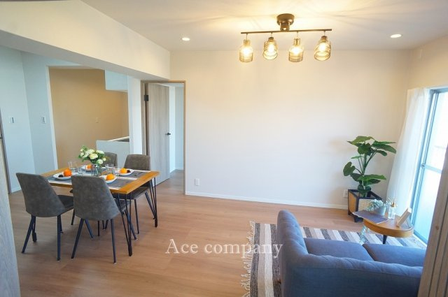 【居間・リビング】の画像