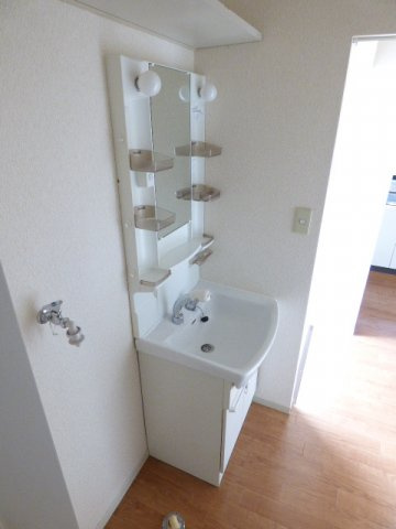 クレセントCの洗面所|コンパクトで使いやすい洗面所