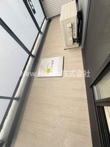 Alivis十条のバルコニー