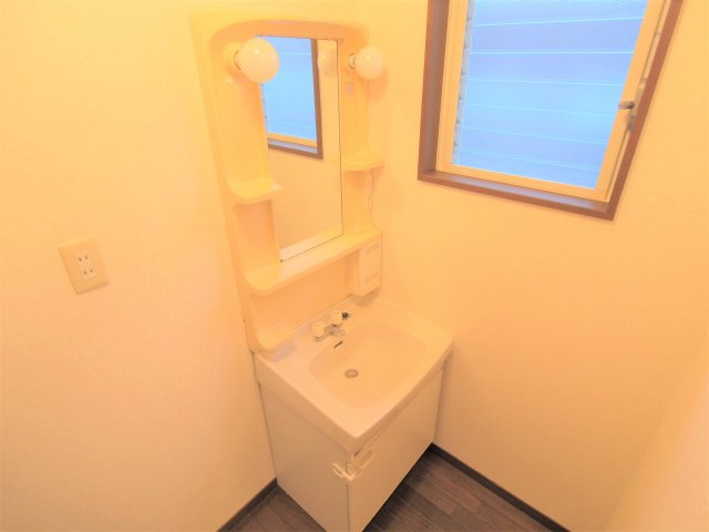 ヴィラ矢野の独立洗面台