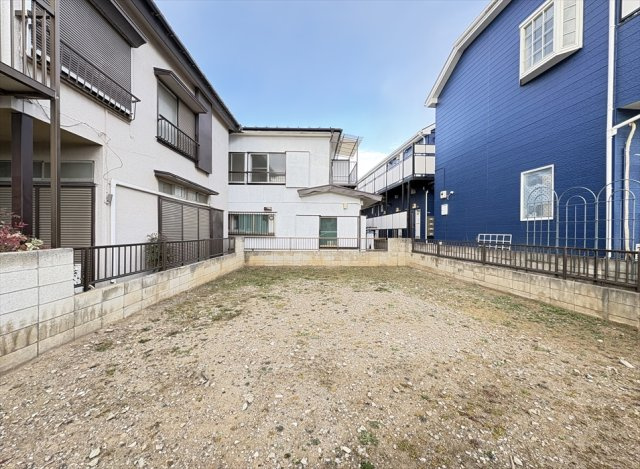 【外観】 | 朝霞市宮戸2丁目　建築条件なし売地　全1区画　(志木本店) | 販売現地／2026年1月29日撮影　
お好きなハウスメーカーでこだわりの邸宅をご建築いただけます。