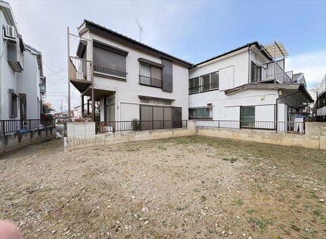 【外観】 | 朝霞市宮戸2丁目　建築条件なし売地　全1区画　(志木本店) | 販売現地／2026年1月29日撮影　
スーパーまで徒歩12分で日々のお買い物に便利。