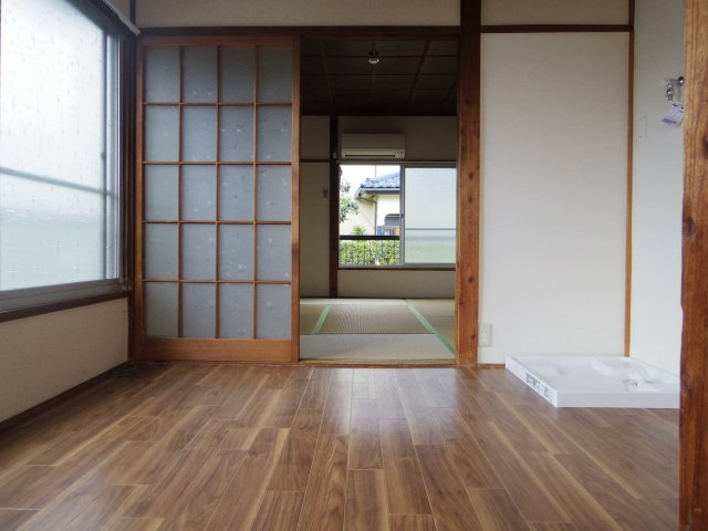 こちらのリビングで趣味の時間をお楽しみください