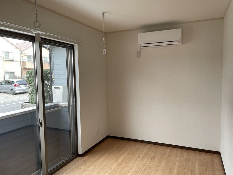 ウィスタリア春日部の居間・リビング