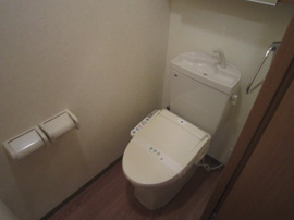 シャワー付きトイレ」