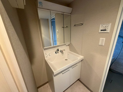 【洗面所】 | THone