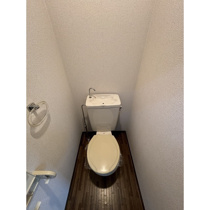 シンプルで使いやすいトイレです
