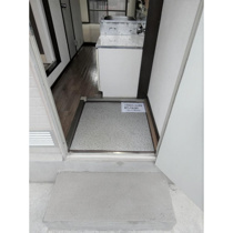 明るい玄関です