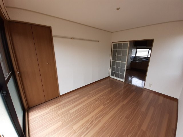 広々とした洋室です