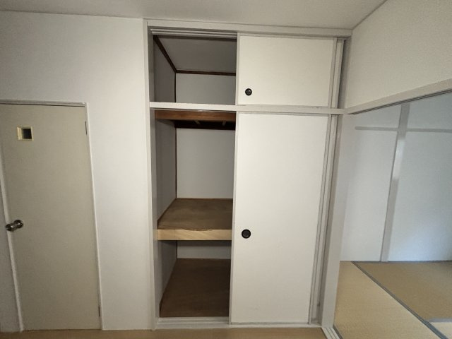 エルパラッツォ篠原(藤野荘)の収納