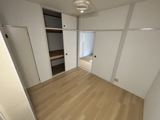 エルパラッツォ篠原(藤野荘)の居間・リビング