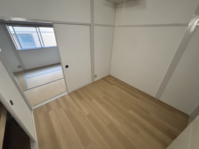 エルパラッツォ篠原(藤野荘)の居間・リビング